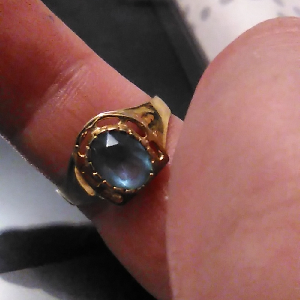 Ring - Picture 2 of 2